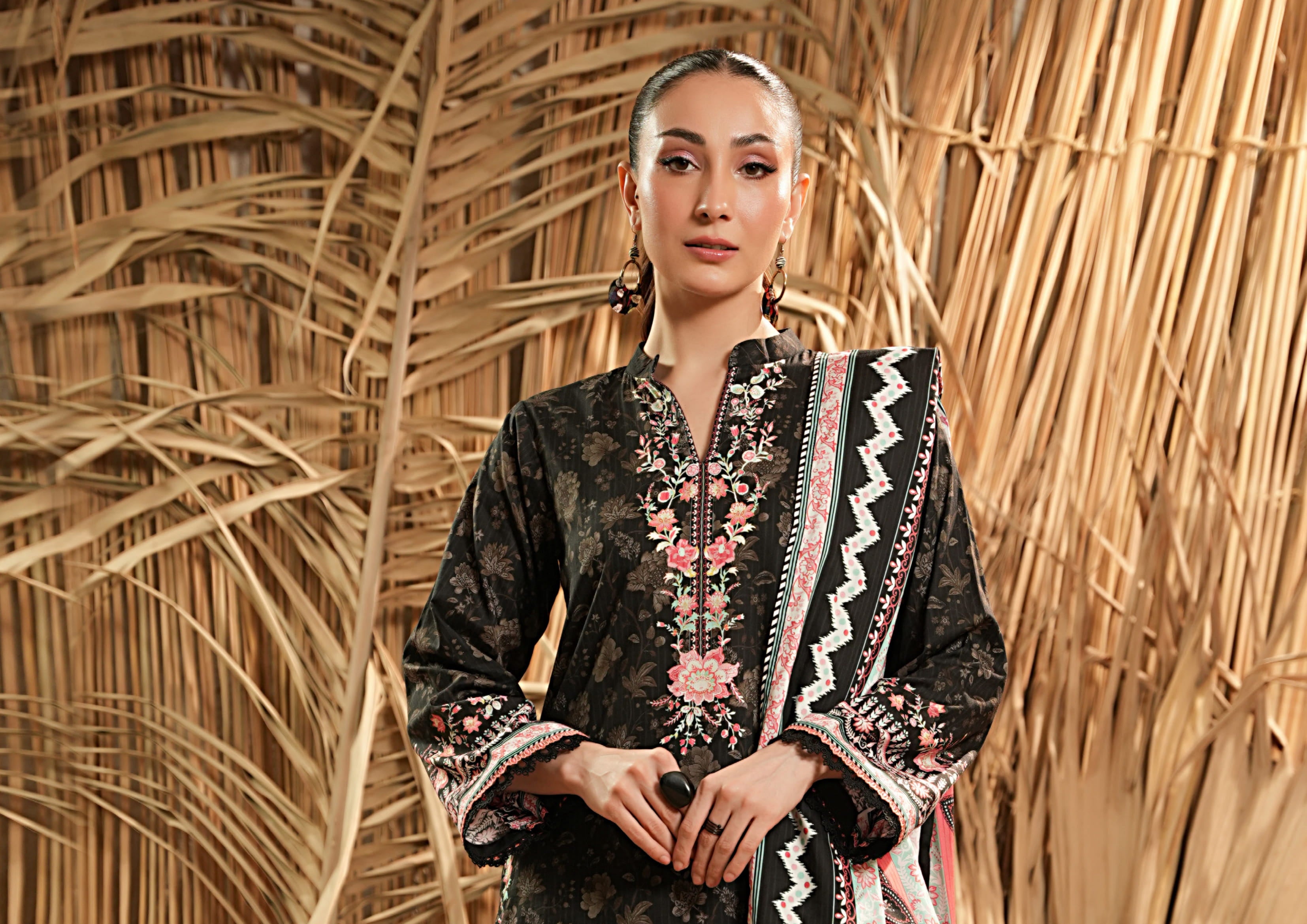 Salina Linen 3 Piece Suit – Shirt, Trouser & Dupatta